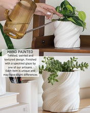 Spiral Planter Speckled Matte White